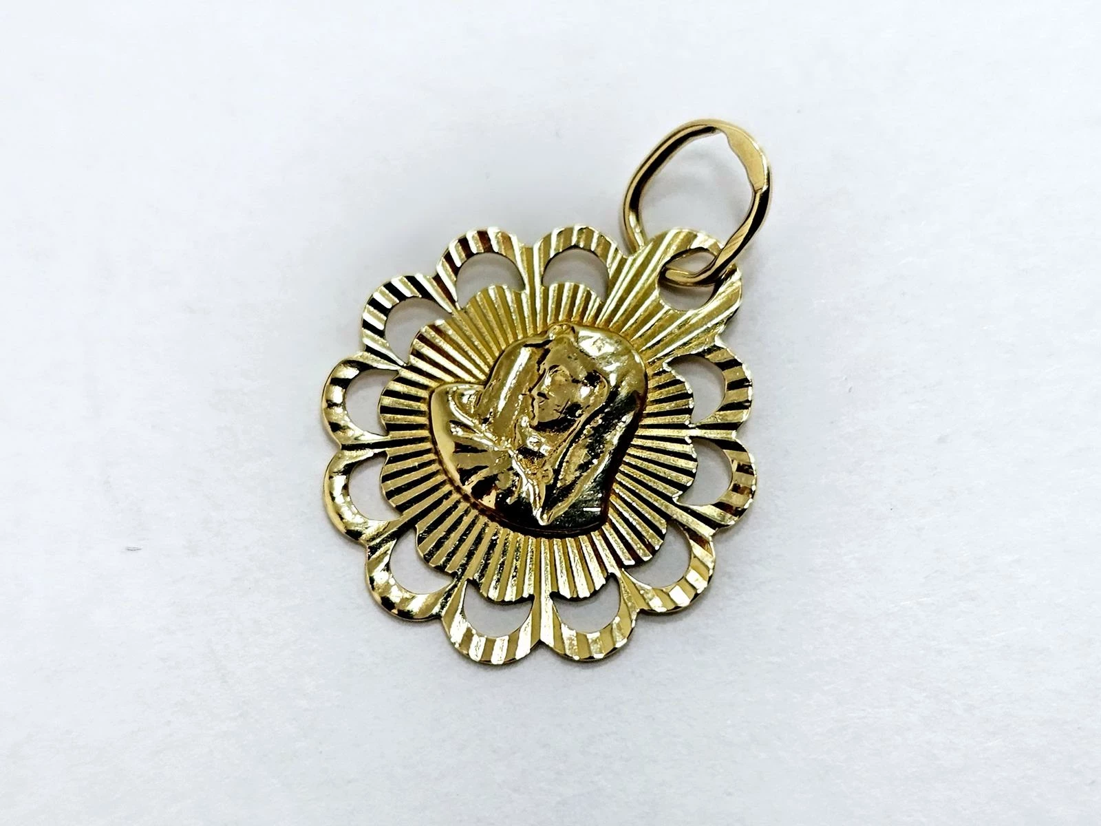 zlota-zaiweszka-matka-boska-pr585-097g-aleje-jerozolimskie-33-warszawa-boonum