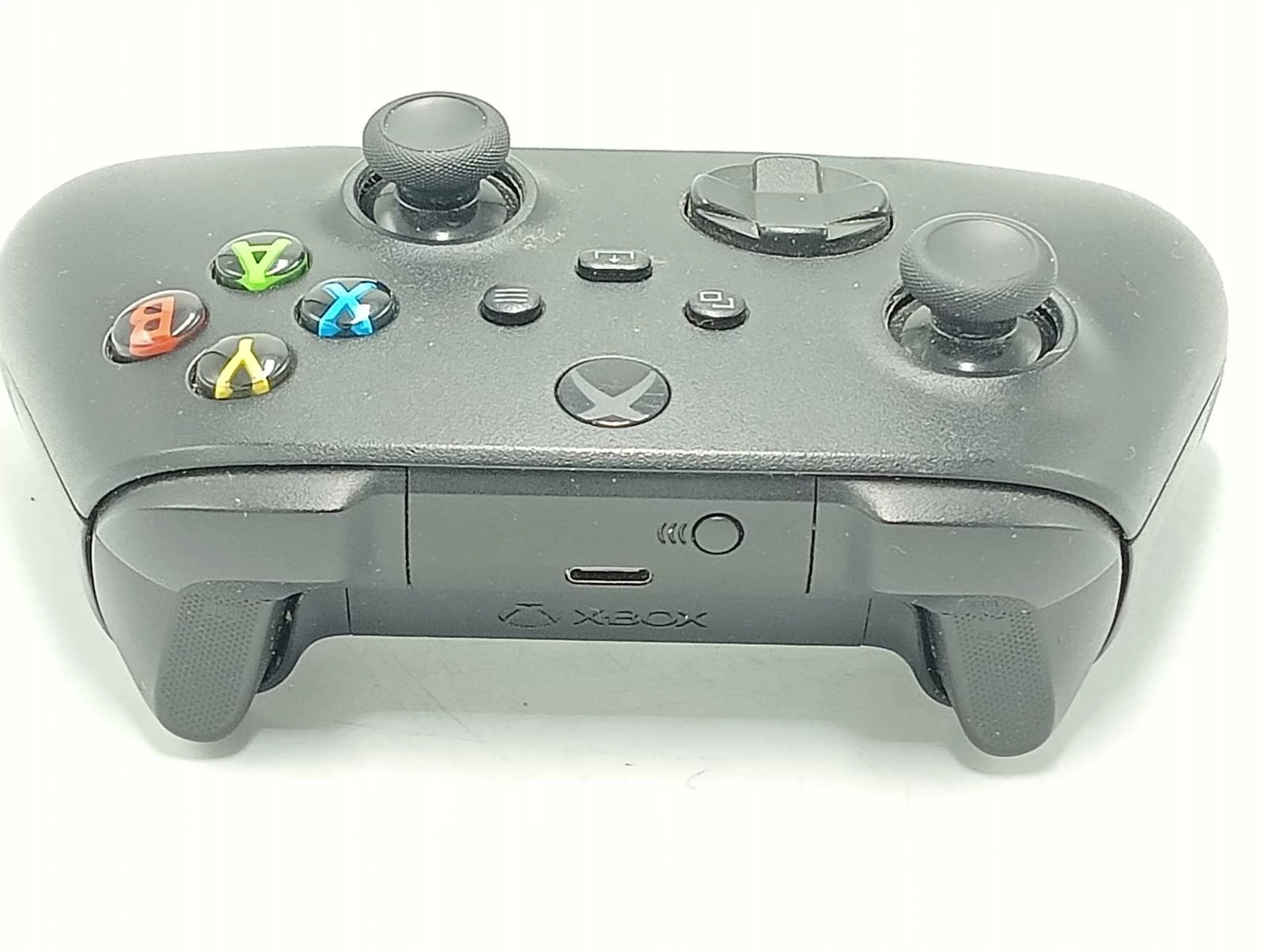 pad-do-xbox-one-model-1708-ean-gtin-0042406056236