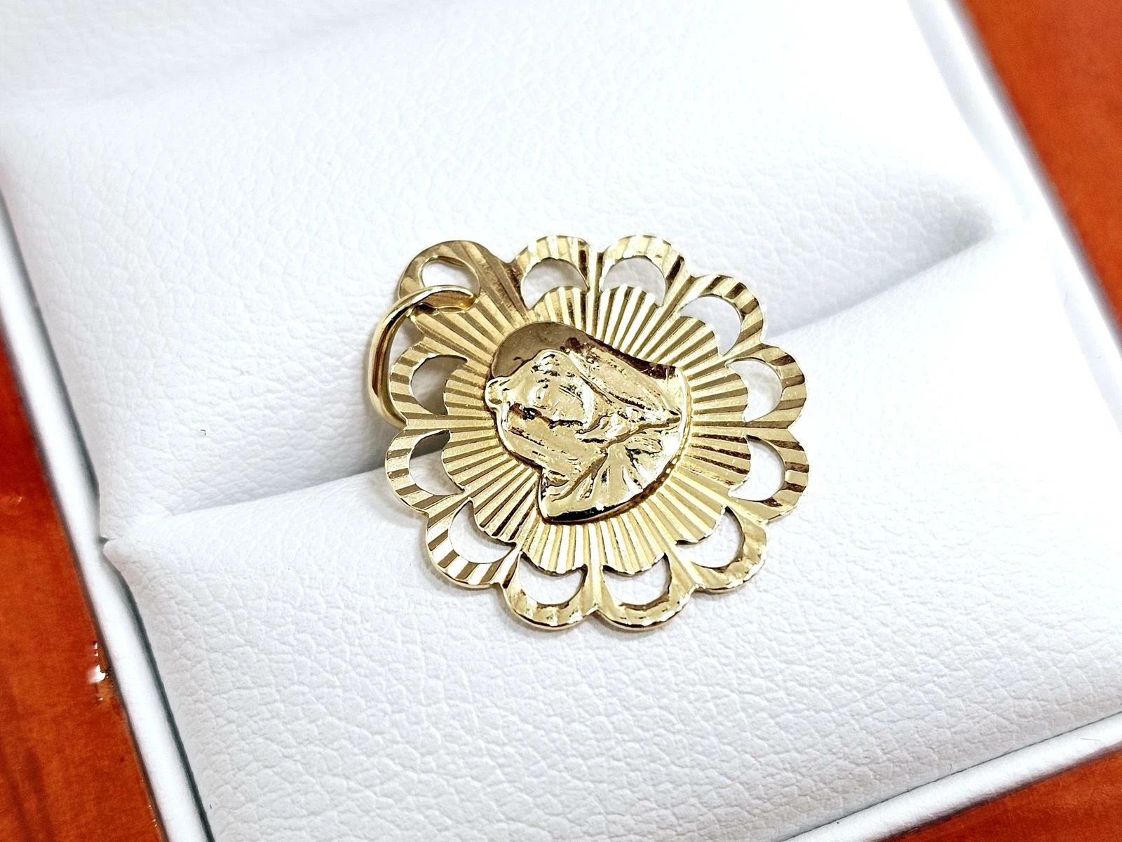 zlota-zaiweszka-matka-boska-pr585-097g-ean-gtin-5904121838014