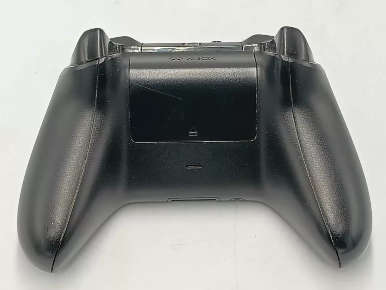 PAD DO XBOX ONE MODEL 1708 DRYFUJĄCY ANALOG PRAWY
