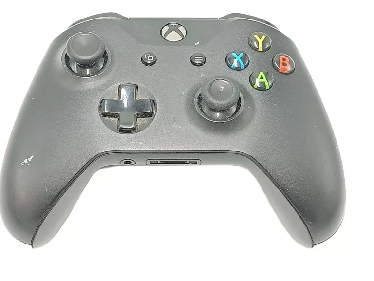 PAD DO XBOX ONE MODEL 1708 DRYFUJĄCY ANALOG PRAWY