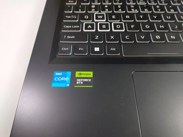 LAPTOP ACER NITRO 5 AN517-55 17.3" I5-12450H 16GB RAM 1TB SSD RTX4050