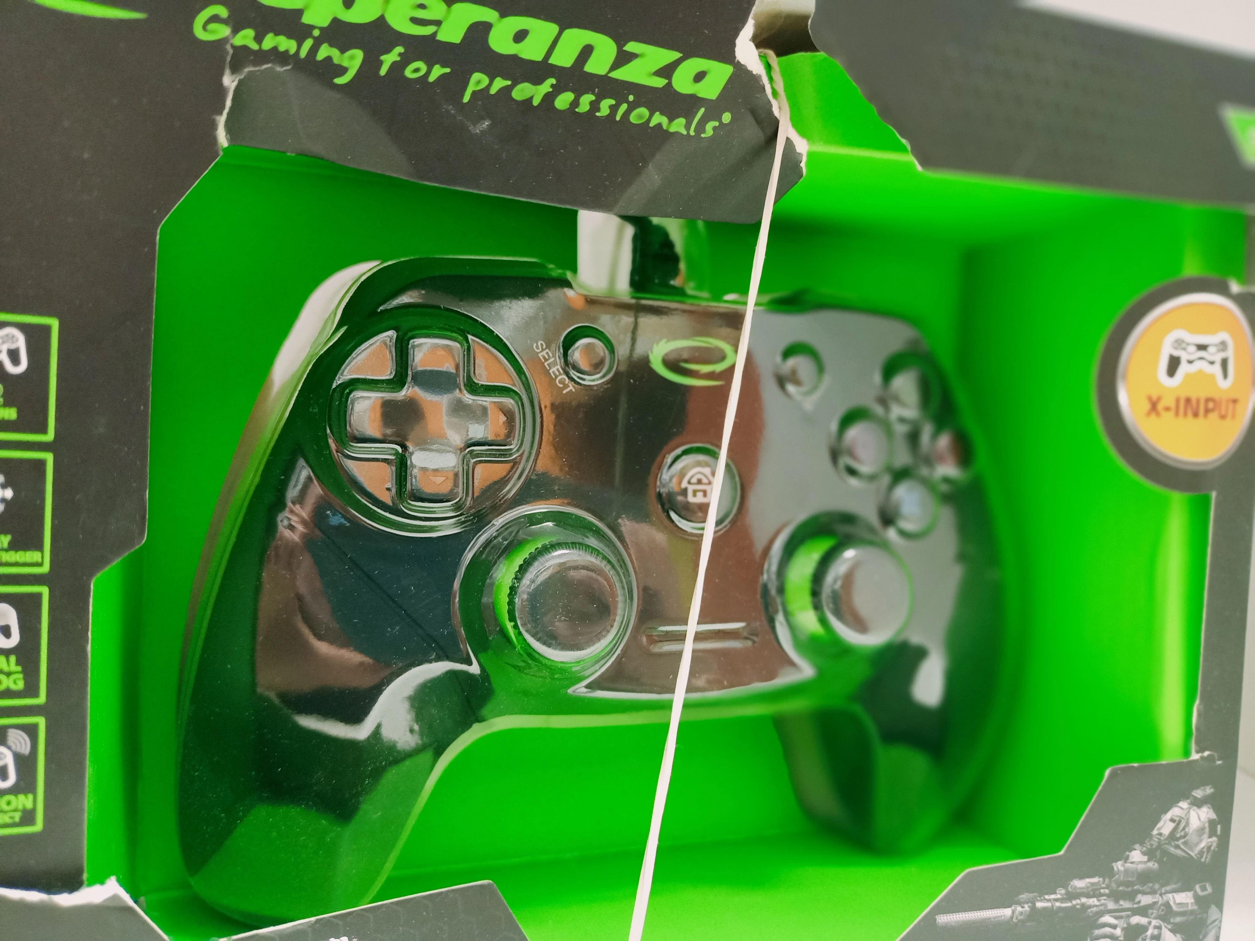 pad-w-pudelku-esperanza-senatorska-38-legnica