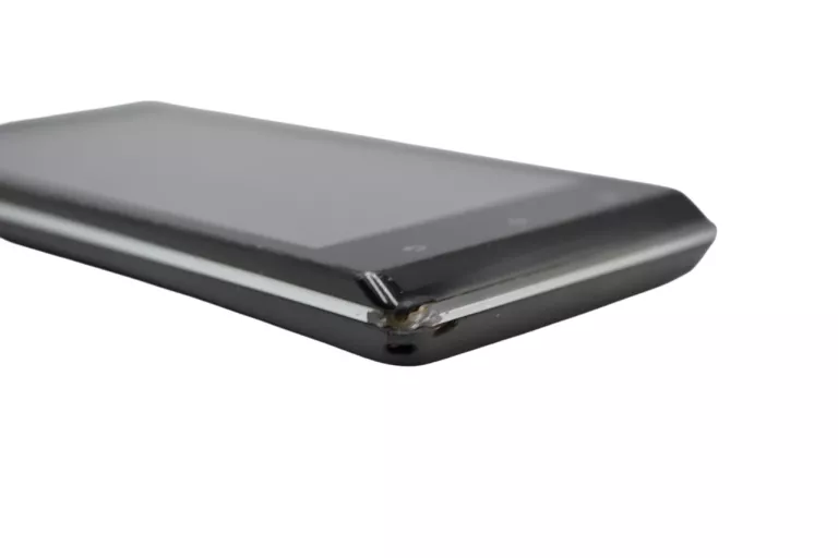 TELEFON SONY XPERIA J