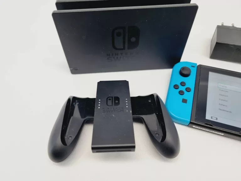 KONSOLA NINTENDO SWITCH HAC-001 AKCESORIA