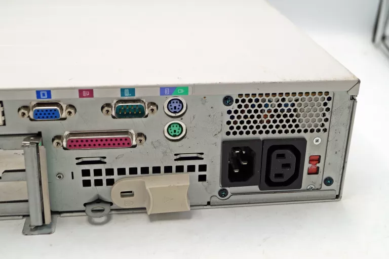 KOMPUTER FUJITSU SIEMENS DTN2-D1644