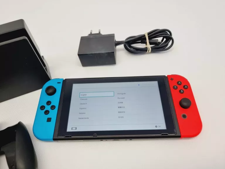 KONSOLA NINTENDO SWITCH HAC-001 AKCESORIA