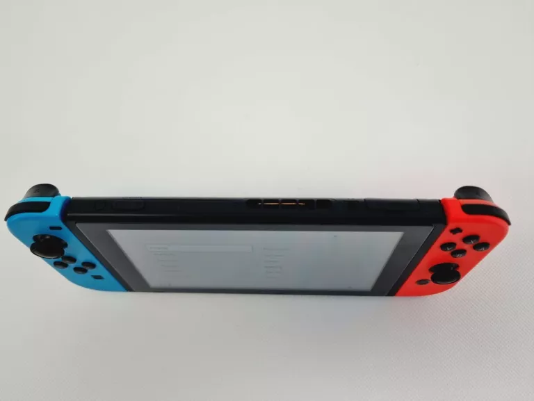 KONSOLA NINTENDO SWITCH HAC-001 AKCESORIA