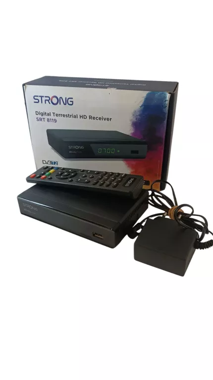 DEKODER DVBT2 STRONG SRT 8119 KOMPLET