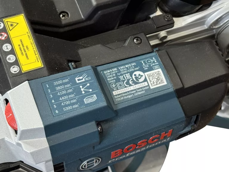 PIŁA UKOŚNICA BOSCH GCM 8 SDE 1600W 216MM 2024R + STÓŁ BOSCH GTA 2600