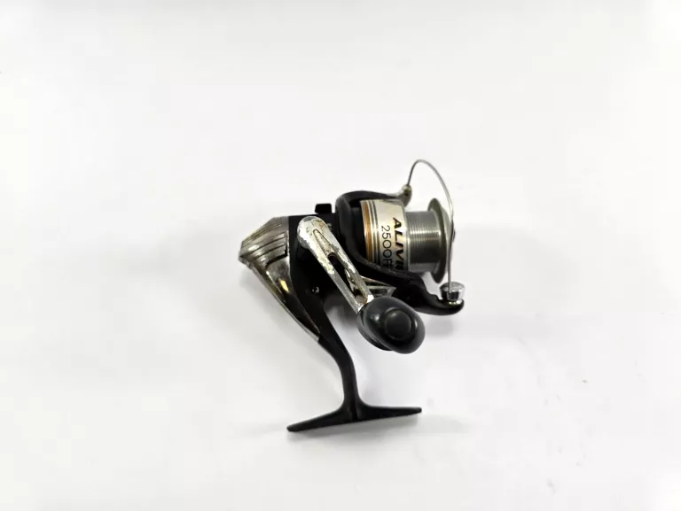 KOŁOWROTEK SHIMANO ALIVIO 2500 FB