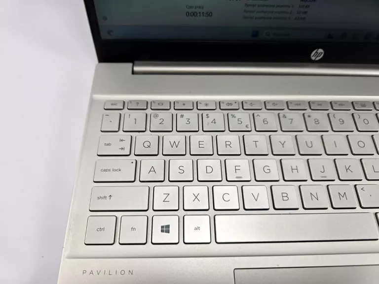 LAPTOP HP PAVILION 15-EG0052NW 15,6 " INTEL CORE I5 8 GB / 512 GB SREBRNY