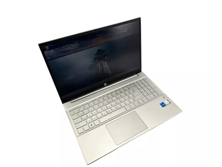 LAPTOP HP PAVILION 15-EG0052NW 15,6 " INTEL CORE I5 8 GB / 512 GB SREBRNY