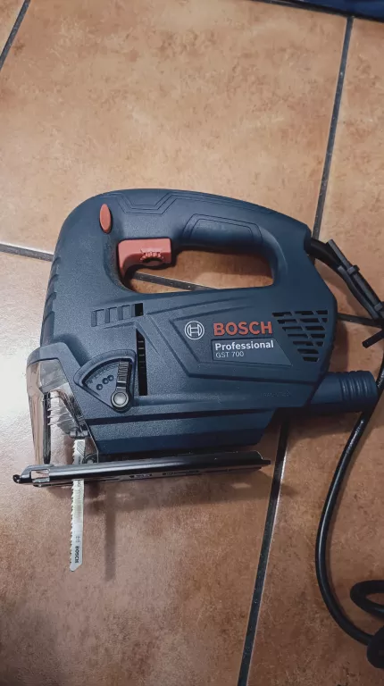 WYRZYNARKA BOSCH GST700 500W