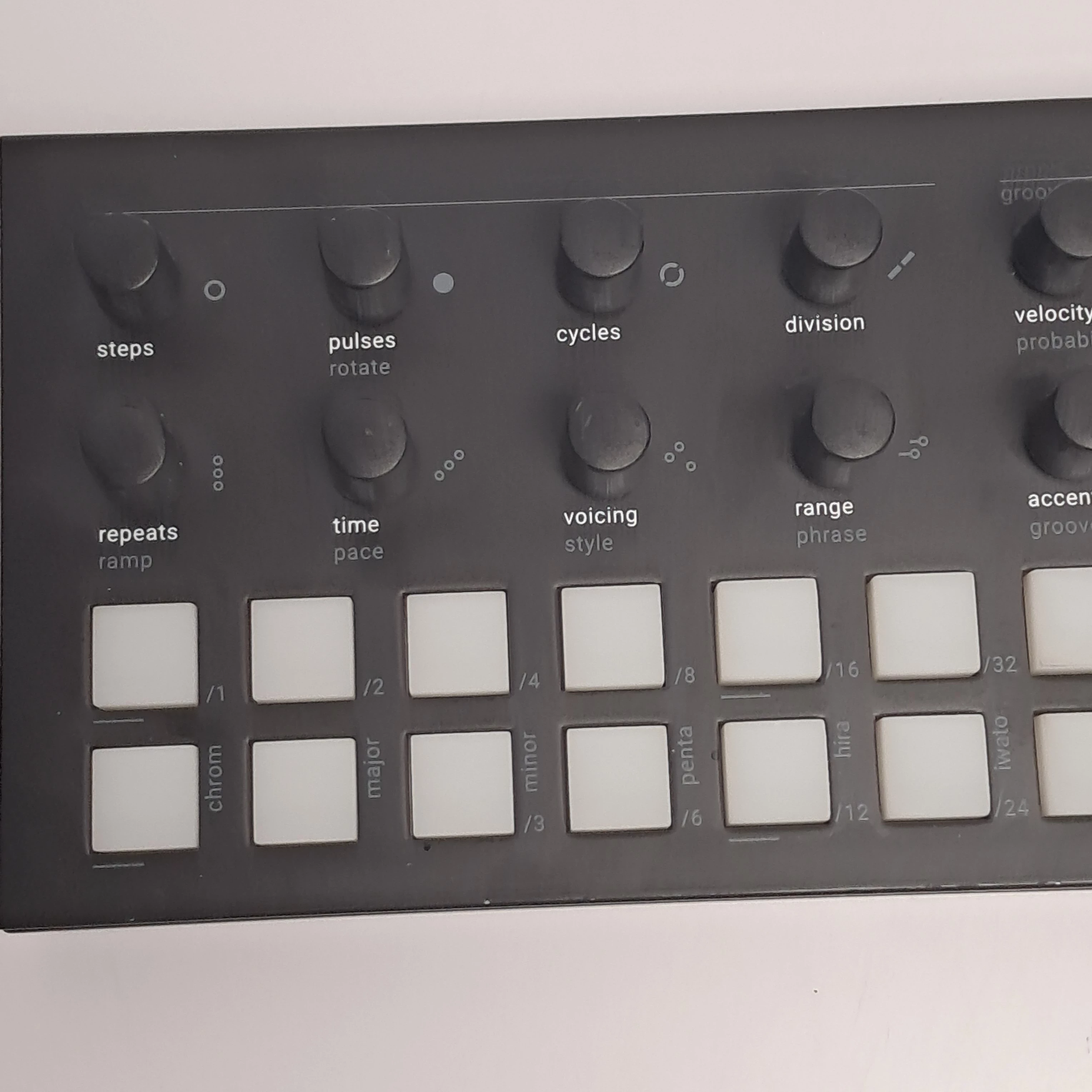 sekwencer-algorytmiczny-tso-t-1-ean-gtin-5744004540005