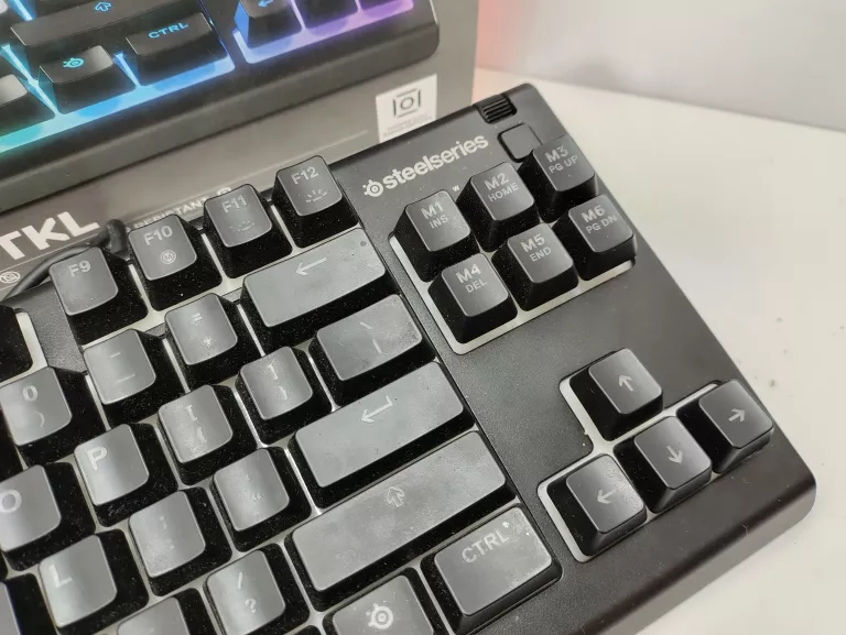 KLAWIATURA PRZEWODOWA MEMBRANOWA STEELSERIES APEX 3 TKL US GAMINGOWA RGB