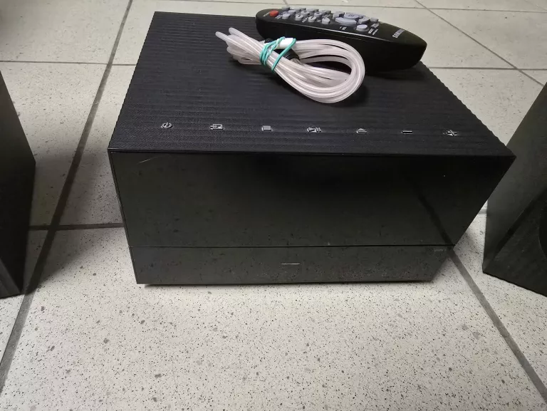 MINI WIEŻA SAMSUNG MM-J320 + PILOT