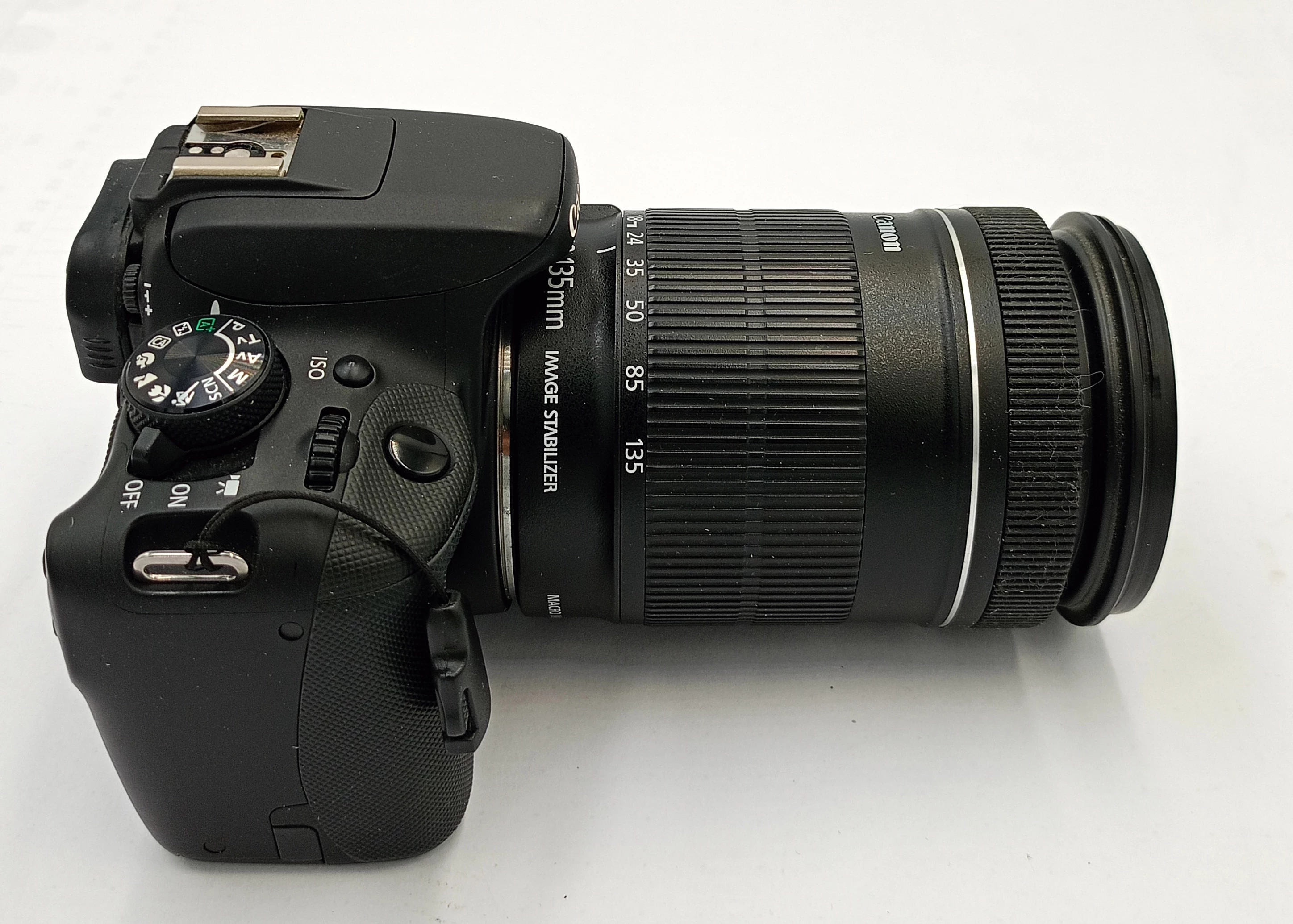 aparat-canon-eos-100d-obiektyw-18-135mm-polecamy-rozdzielczosc-1800