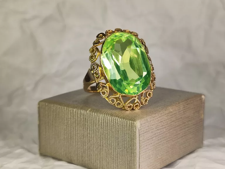 zloty-pierscionek-zielona-cyrkonia-w-koronce-1001g585-rodzaj-2205-2