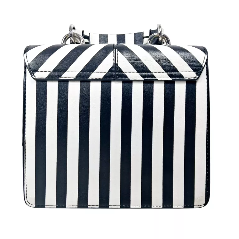 elegancka-torebka-zara-trafaluc-material-dominujacy-203885-218309