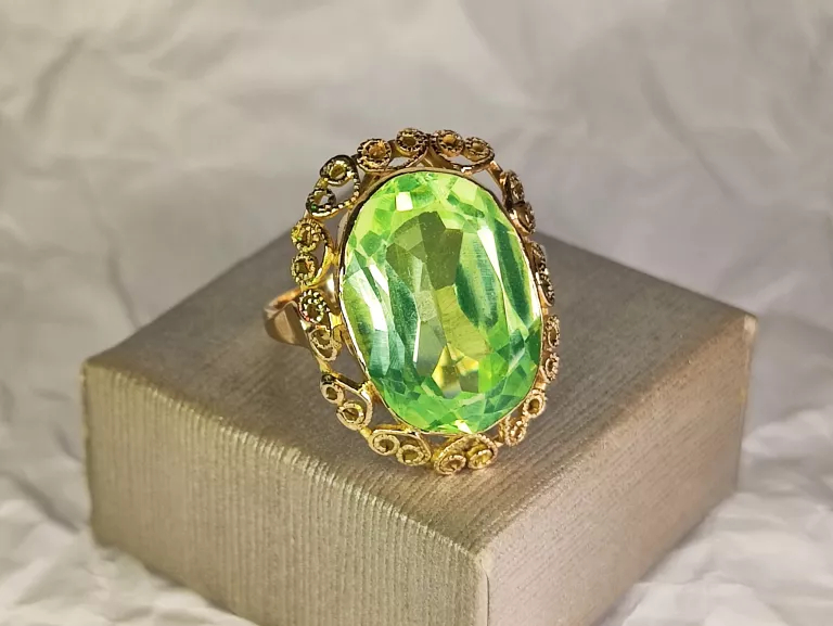 zloty-pierscionek-zielona-cyrkonia-w-koronce-1001g585-stan-11323-2