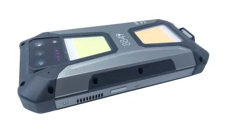 TELEFON TANK 2 PRO