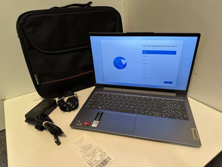 LAPTOP LENOVO IDEAPAD SLIM 3 RYZEN 3 7320U