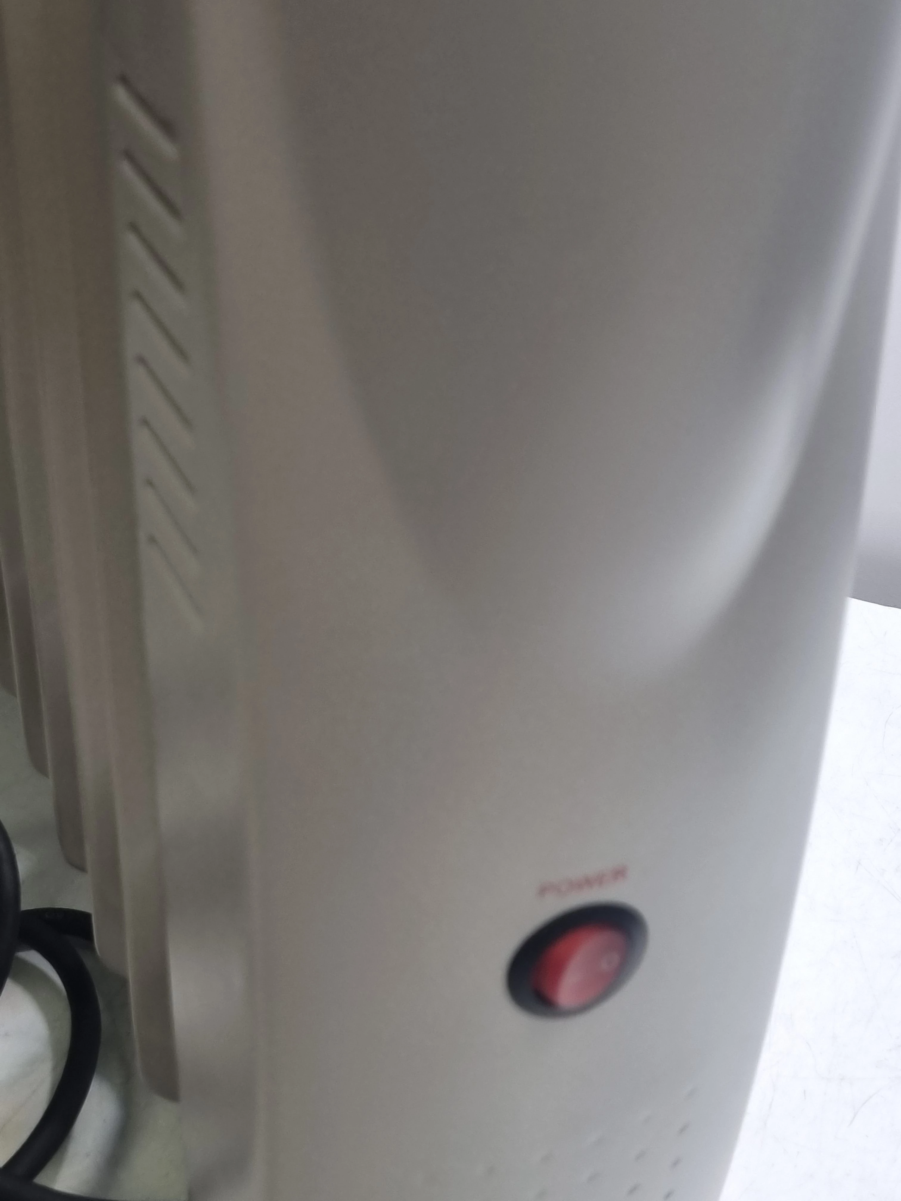 grzejnik-olejowy-tesco-ofr86-700w-moc-maksymalna-700