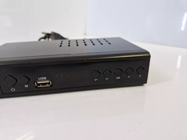 TUNER DVB-T2 CABLETECH URZ0336B DEKODER HEVC H.265