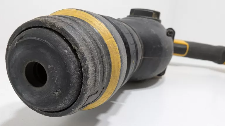 MŁOTOWIERTARKA DEWALT D25134-QS OPIS
