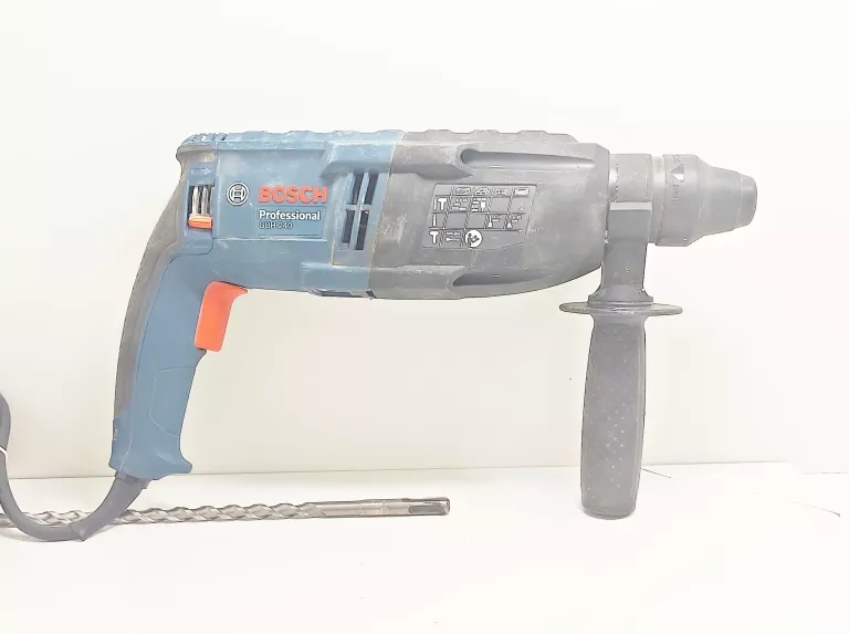MŁOTOWIERTARKA BOSCH GBH 240 3611 B72 790W