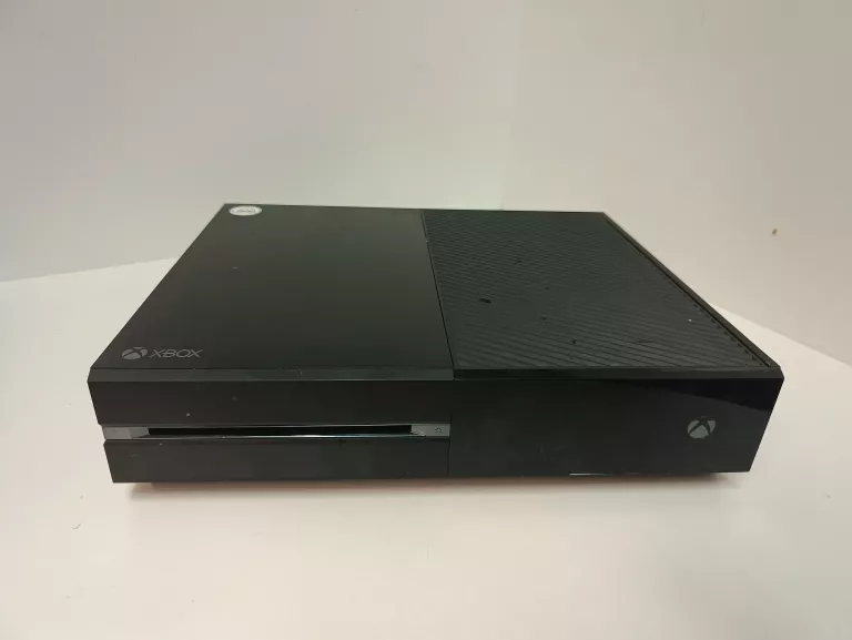 KONSOLA MICROSOFT XBOX ONE 500 GB