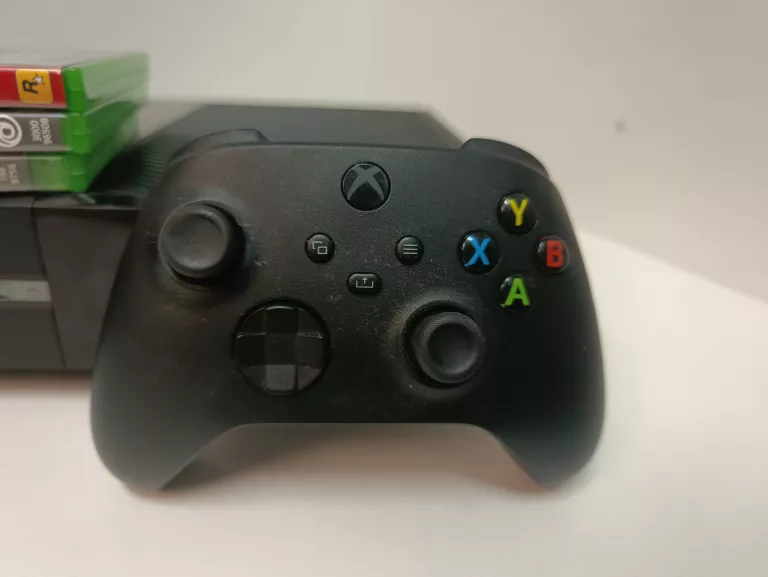 KONSOLA MICROSOFT XBOX ONE 500 GB