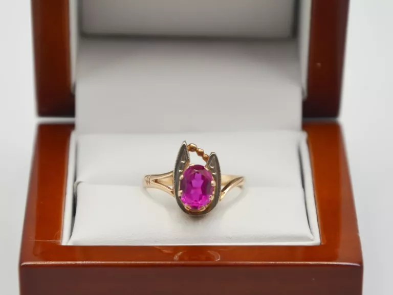 ZŁOTY PIERŚCIONEK Z RÓŻOWYM KAMIENIEM (585) W:3,36G R:13