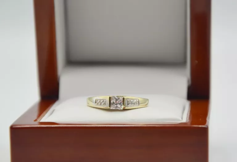 piekny-zloty-pierscionek-z-cyrkonia-585-w22g-ean-gtin-5905868206159