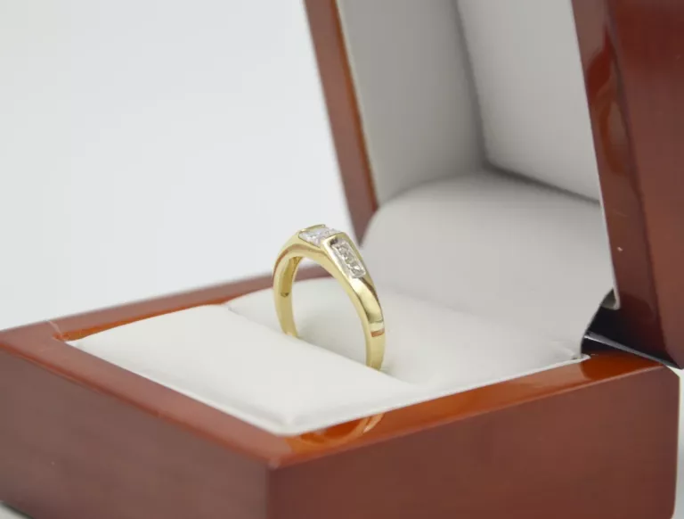 piekny-zloty-pierscionek-z-cyrkonia-585-w22g-stan-11323-2