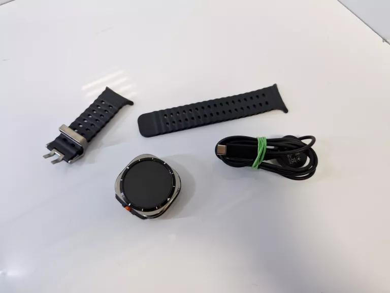 SAMSUNG GALAXY WATCH ULTRA 47MM LTE AMOLED TITANIUM SILVER ZEGAREK