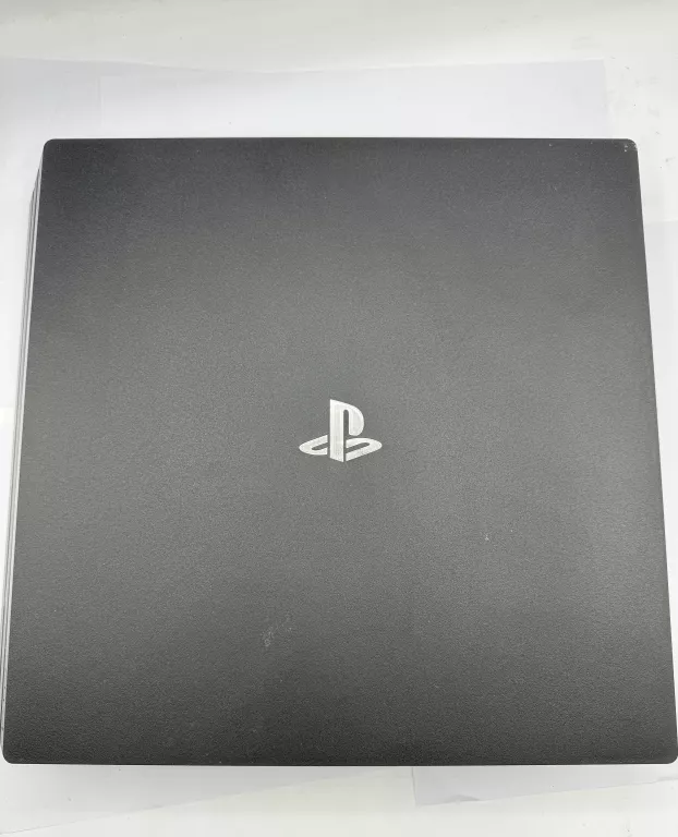 KONSOLA PS4 PRO 1TB+ 2 PADY+ OKABLOWANIE