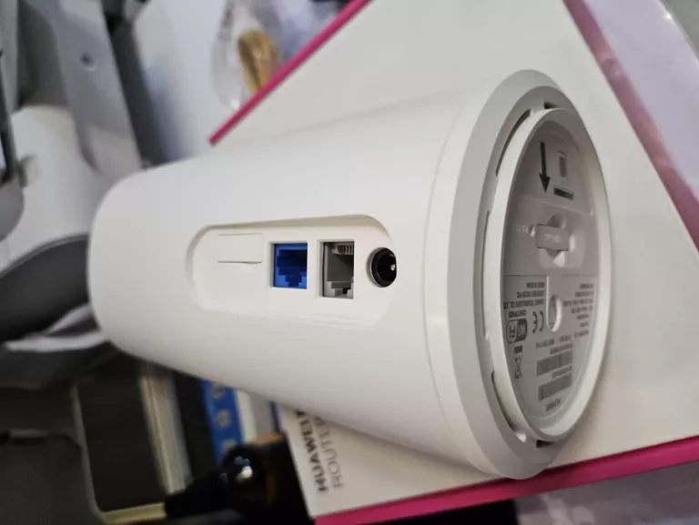 ROUTER HUAWEI B528
