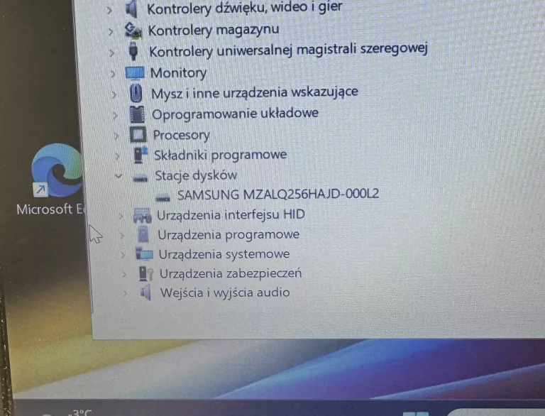 LAPTOP LENOVO V14-ADA 14 " AMD RYZEN 3 8 GB / 256 GB WIN 11