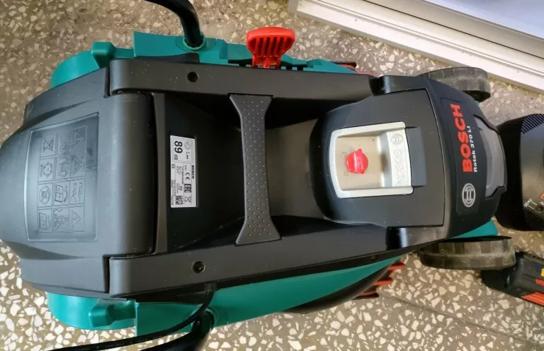 KOSIARKA AKU BOSCH ROTAK 370 LI
