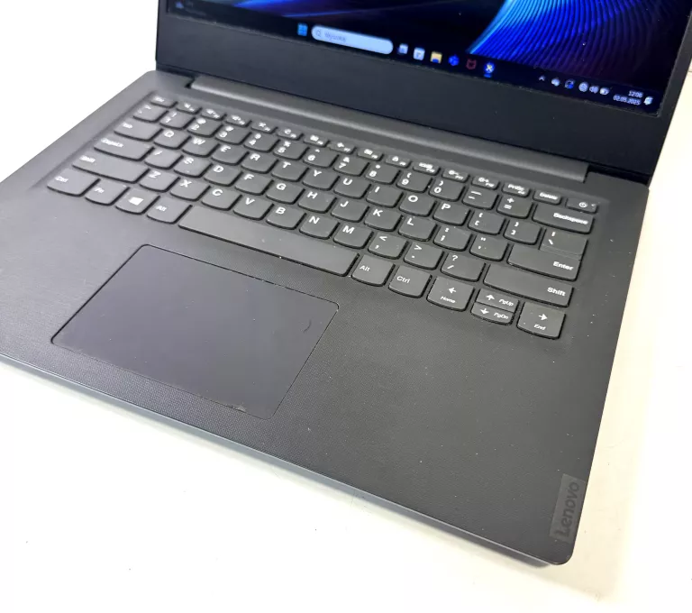 LAPTOP LENOVO V14-ADA 14 " AMD RYZEN 3 8 GB / 256 GB WIN 11
