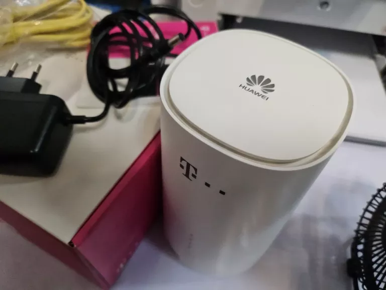 ROUTER HUAWEI B528