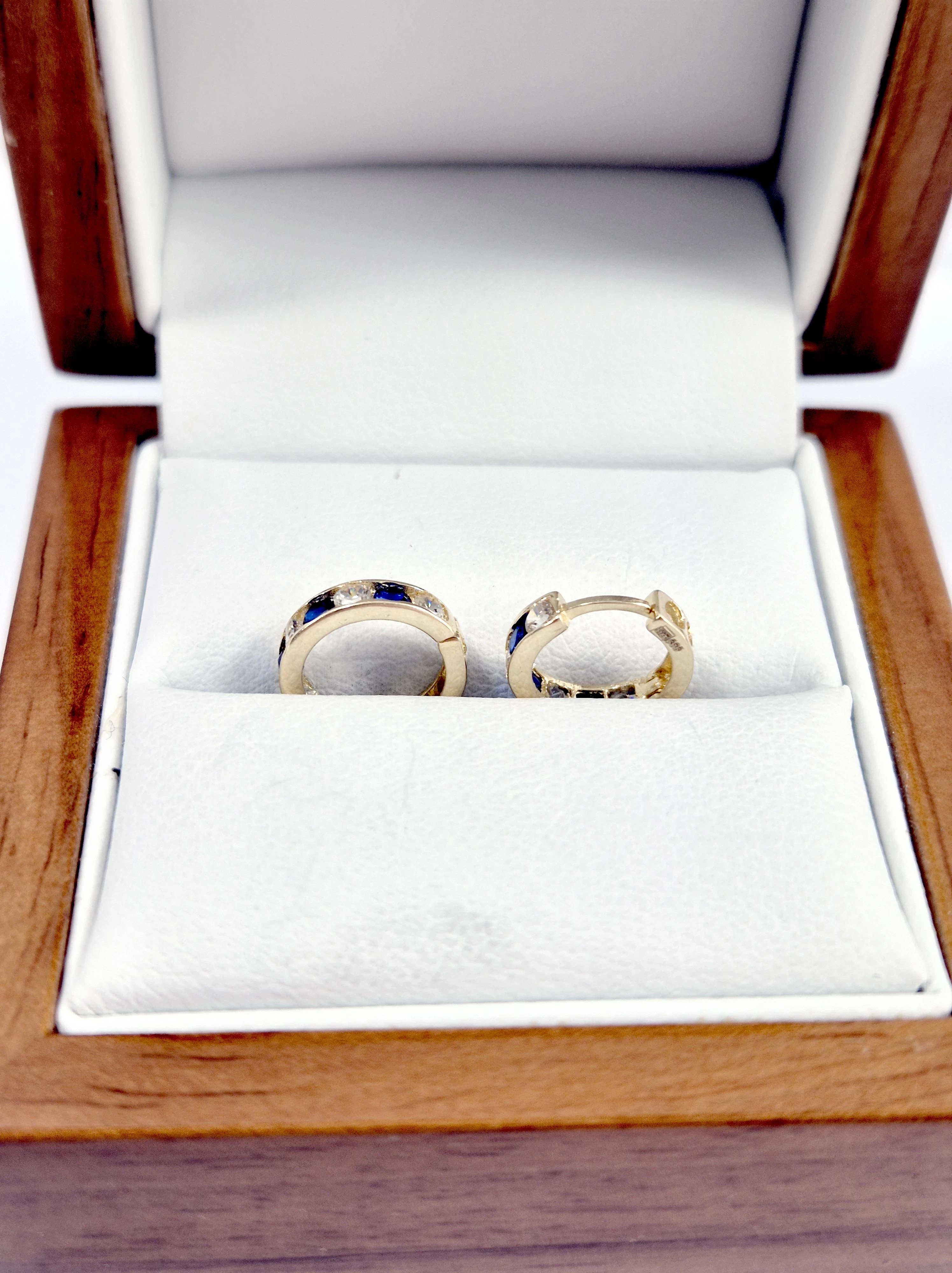 nienoszone-zlote-kolczyki-585-115g-stan-11323-2