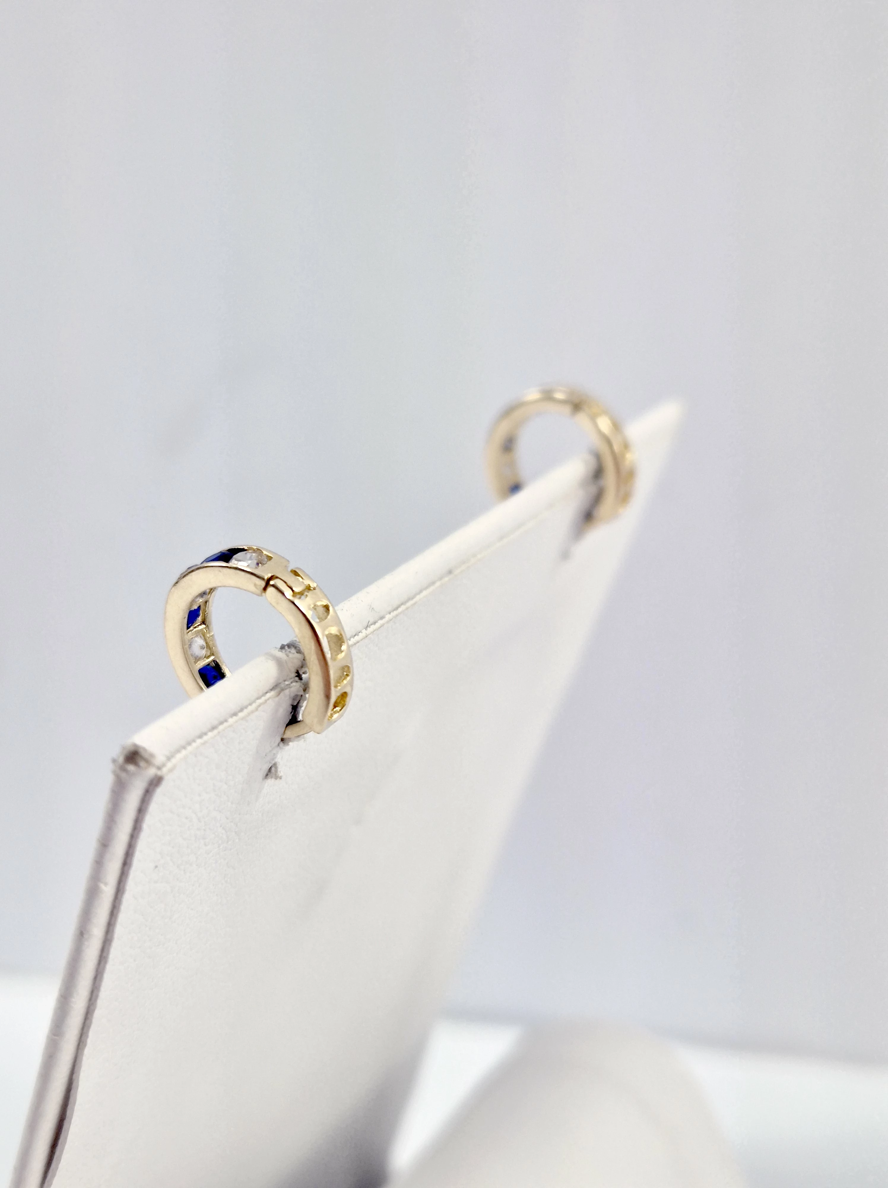 nienoszone-zlote-kolczyki-585-115g-marka-248811-958954