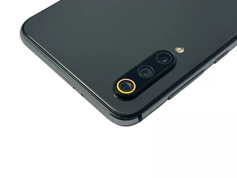 TELEFON XIAOMI MI 9 SE 6/64GB 5,97" 3070MAH 48MPIX