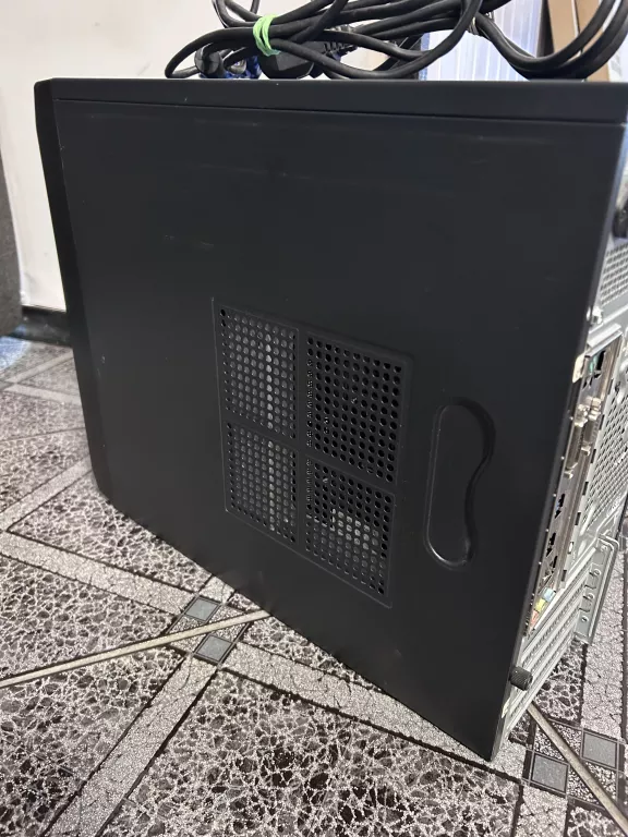 KOMPUTER STACJONARNY PC KOMPUTRONIK PRO SK-300