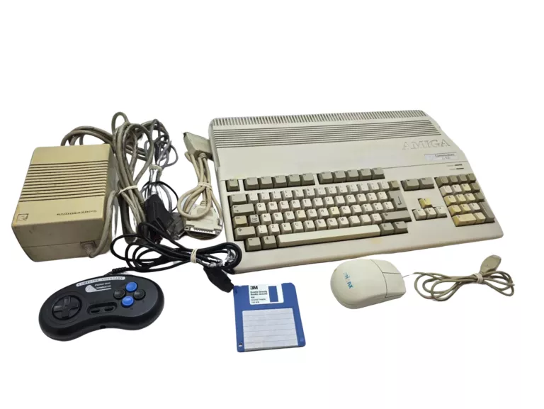 KOMPUTER RETRO AMIGA 500 COMMODORE A500 / MYSZKA / ZESTAW