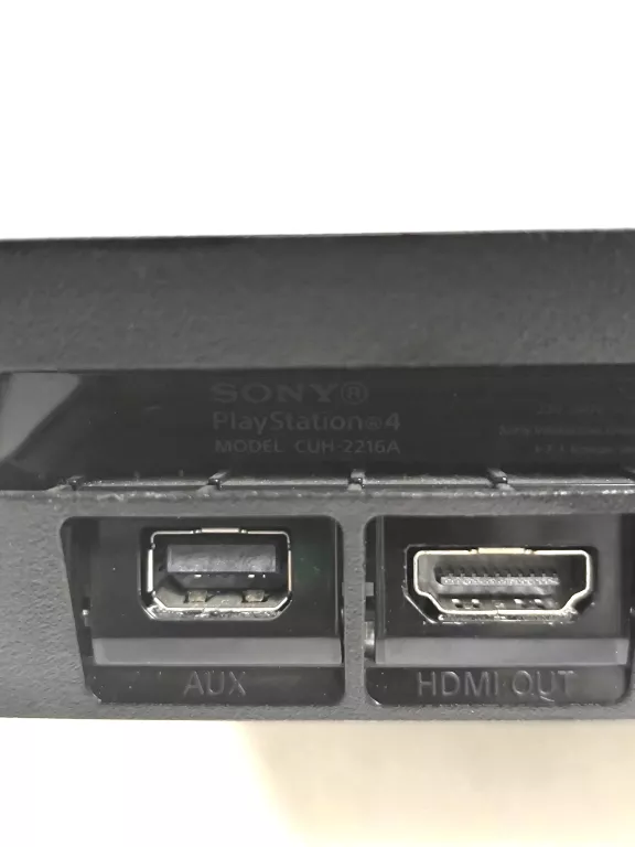KONSOLA SONY PLAYSTATION 4 SLIM 500 GB CUH-2216A