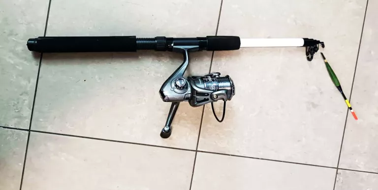 ZESTAW WĘDKARSKI MISTRALL ZINO COMBO 2,10CM 10-40G/WĘDKA+KOŁOWROTEK